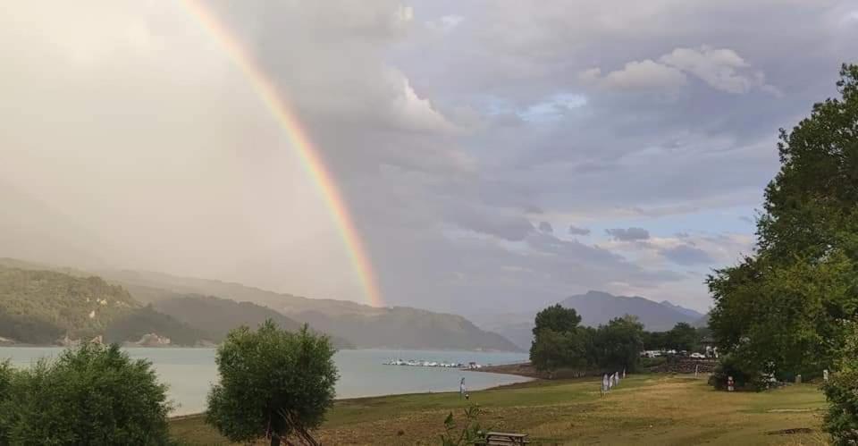 Treffort  Gite De Charme : La Grange Au Lac Azur מראה חיצוני תמונה